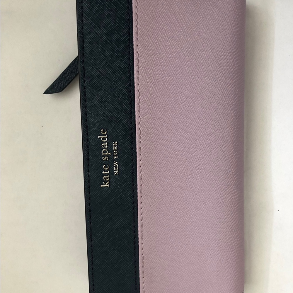 Authentic Kate Spade Bifold Wallet.